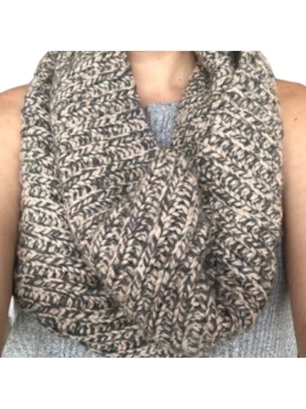 ARITZIA SUNDAY BEST NWT Wool Blend Hemingway Infinity Scarf in Heather Birch O/S
